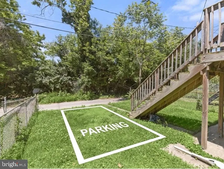 1044 ELLICOTT DRIVEWAY Baltimore, MD 21216