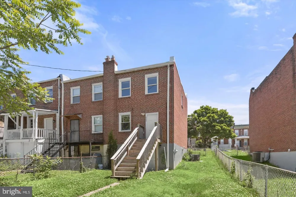 1044 ELLICOTT DRIVEWAY Baltimore, MD 21216
