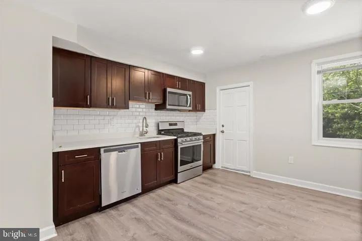 1044 ELLICOTT DRIVEWAY Baltimore, MD 21216