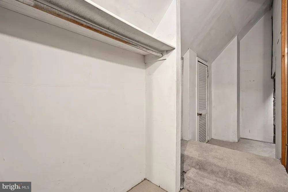 4231 35TH STREET S #B1 Arlington, VA 22206