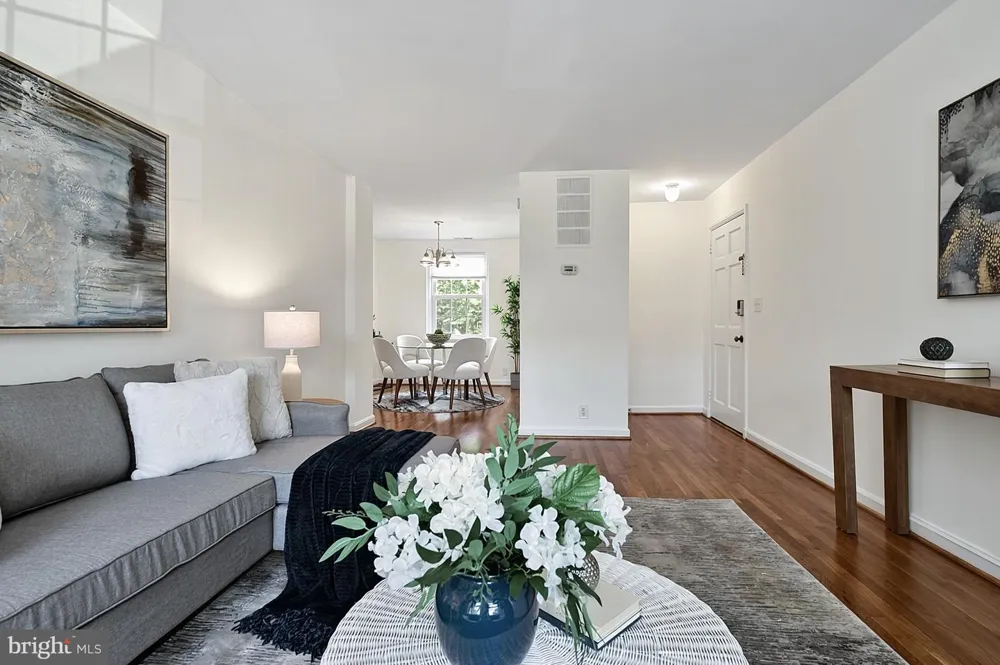 4231 35TH STREET S #B1 Arlington, VA 22206