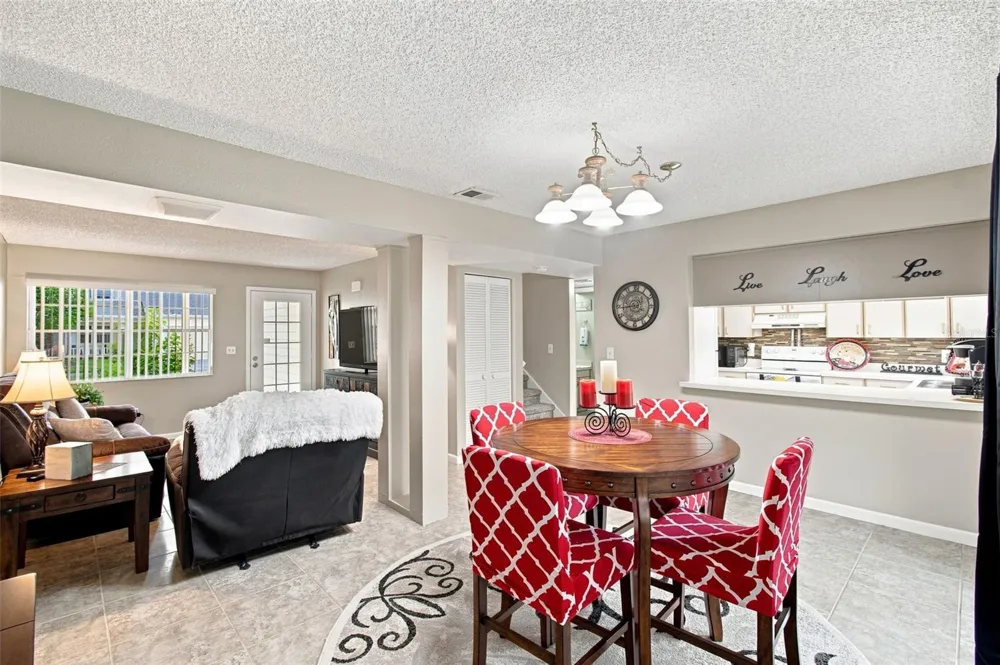 1356 BIG PINE DRIVE #1356 Valrico, FL 33596