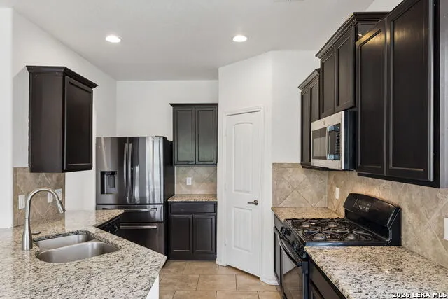 5811 AKIN PL San Antonio, TX 78261
