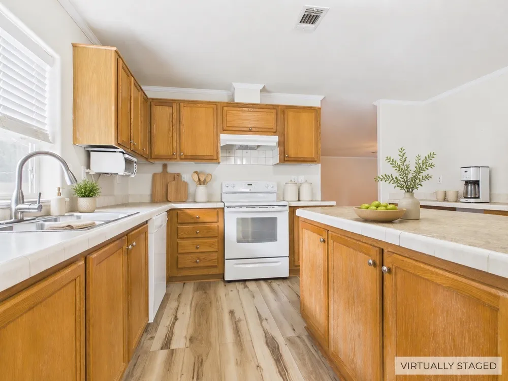 21104 Easy Street Chandler, TX 75758