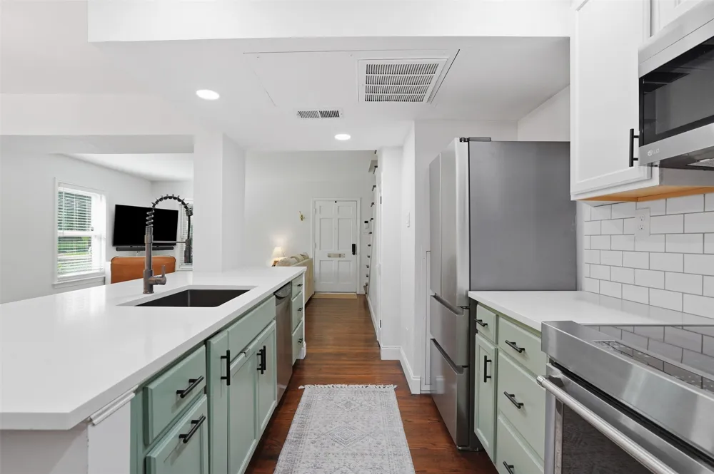 6363 Bordeaux Avenue Dallas, TX 75209