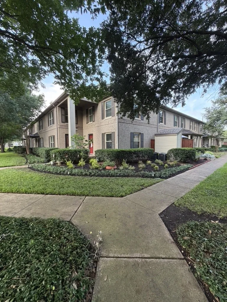 6363 Bordeaux Avenue Dallas, TX 75209