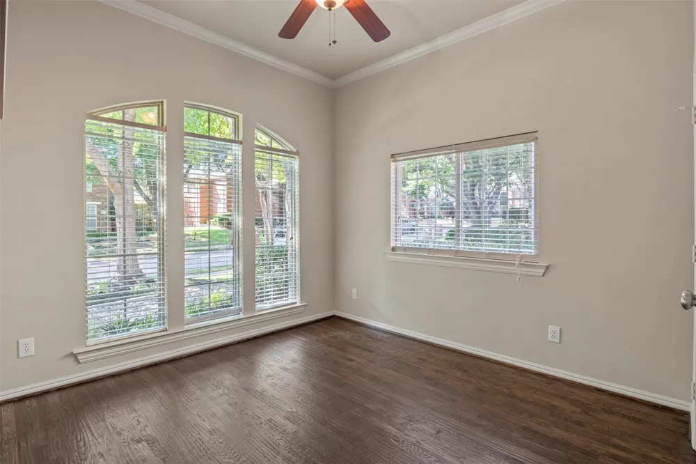 5812 Kingsbrook Drive Plano, TX 75093