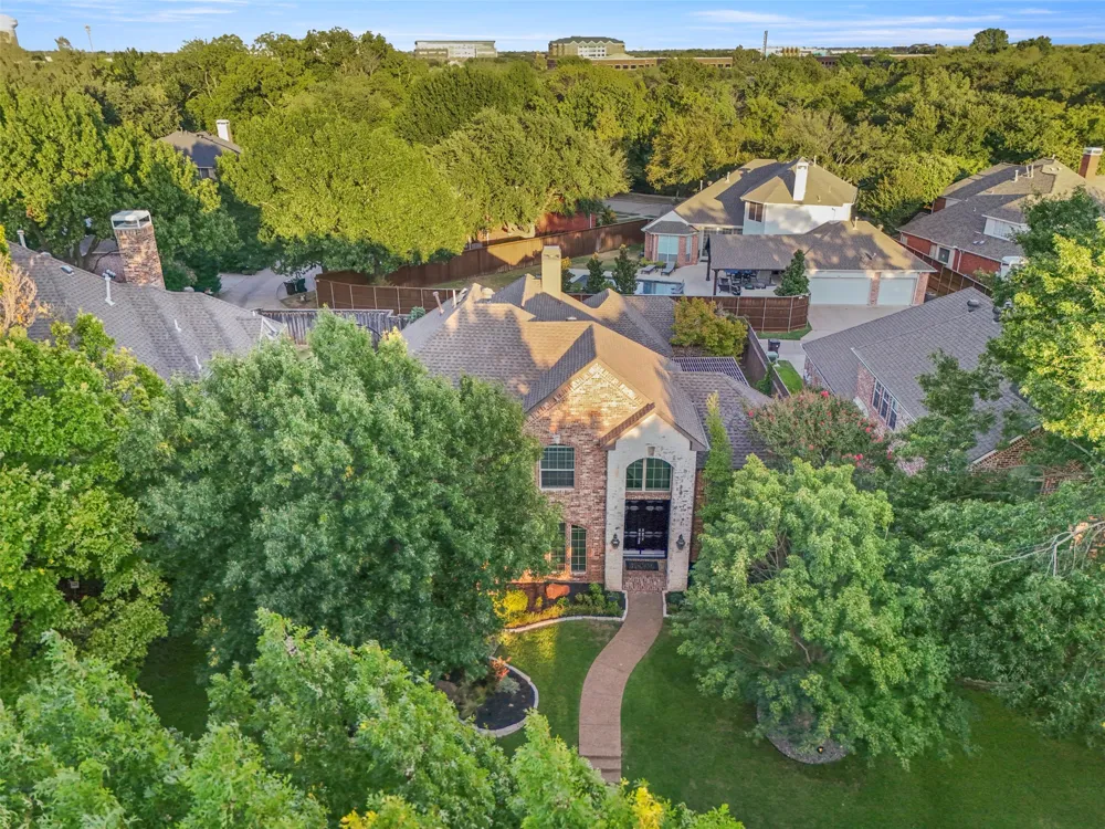 5812 Kingsbrook Drive Plano, TX 75093