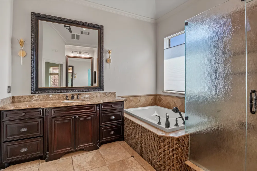 5812 Kingsbrook Drive Plano, TX 75093