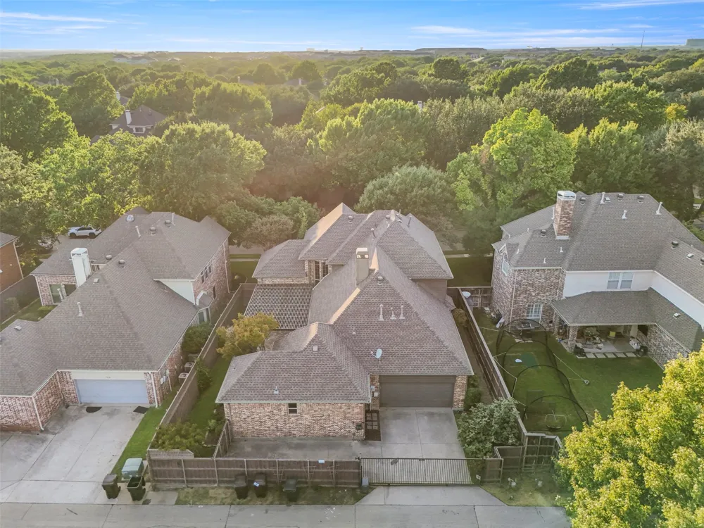 5812 Kingsbrook Drive Plano, TX 75093