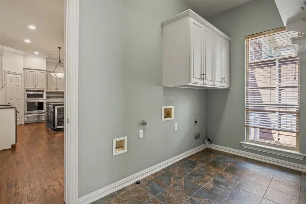 5812 Kingsbrook Drive Plano, TX 75093