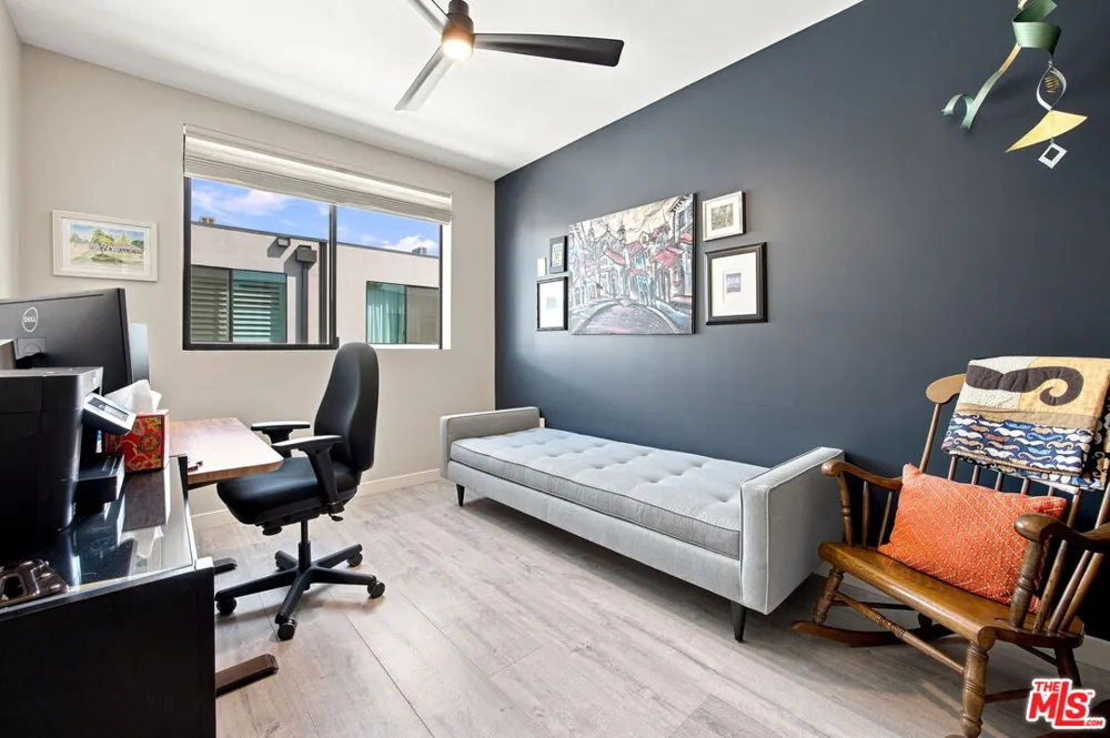 11622 Colfax Meadow Lane Studio City, CA 91604