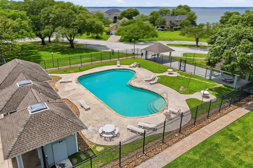 11317 Main Sail Loop Willis, TX 77138