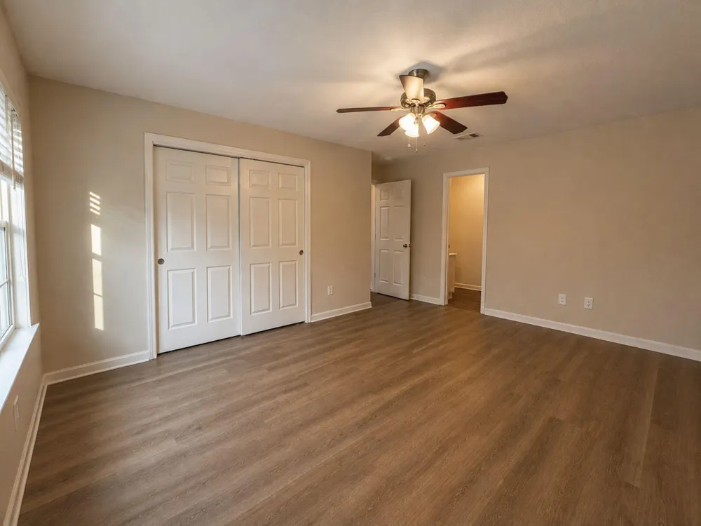 501 Falcon Lake Drive Friendswood, TX 77546