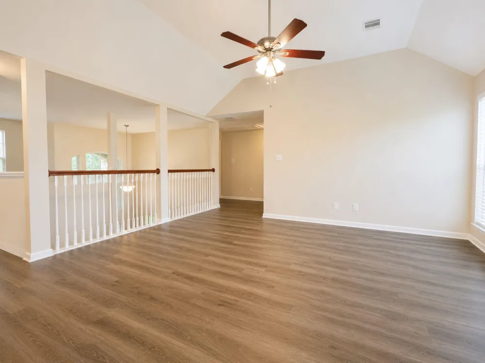 501 Falcon Lake Drive Friendswood, TX 77546