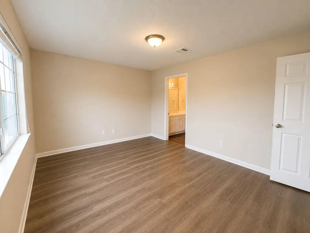 501 Falcon Lake Drive Friendswood, TX 77546