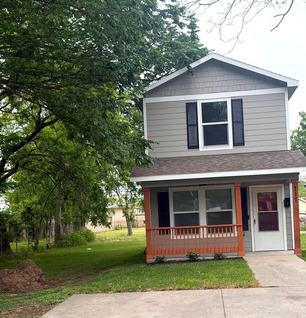 717 6th Avenue Texas City, TX 77590