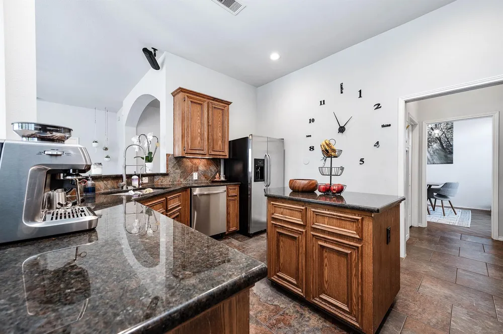 2313 Lilac Breeze Lane Pearland, TX 77584