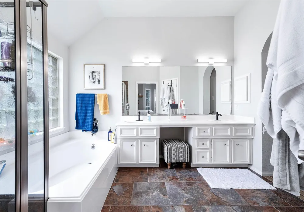 2313 Lilac Breeze Lane Pearland, TX 77584