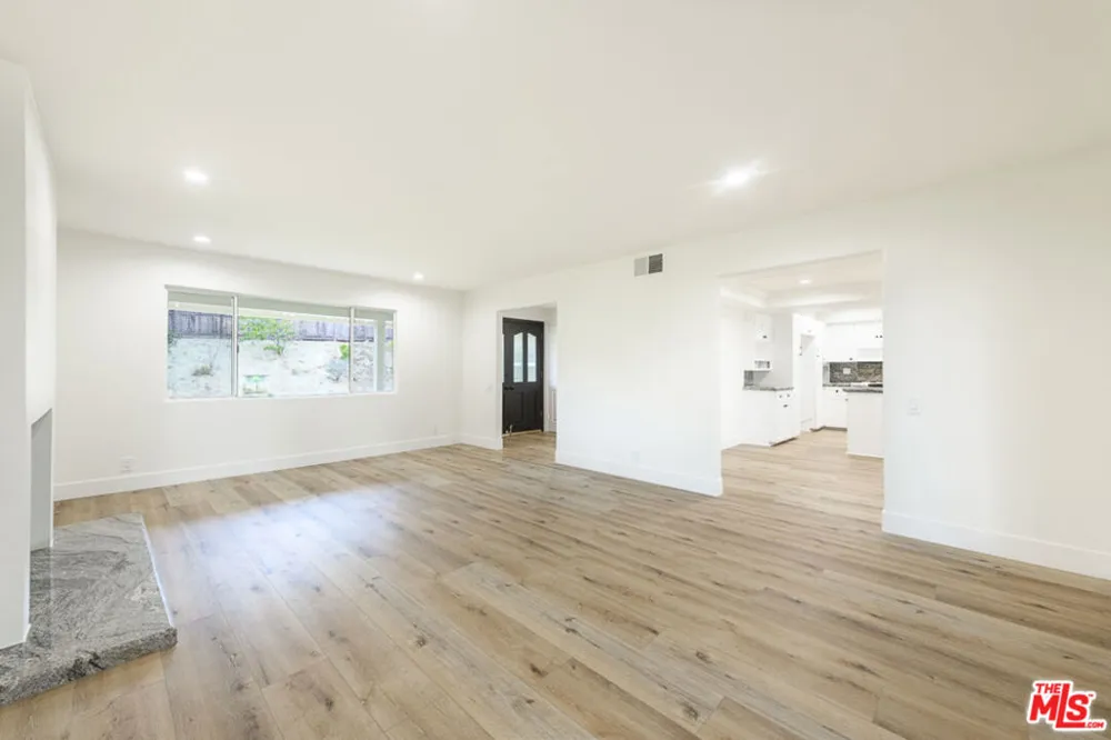 26038 Trana Circle Calabasas, CA 91302