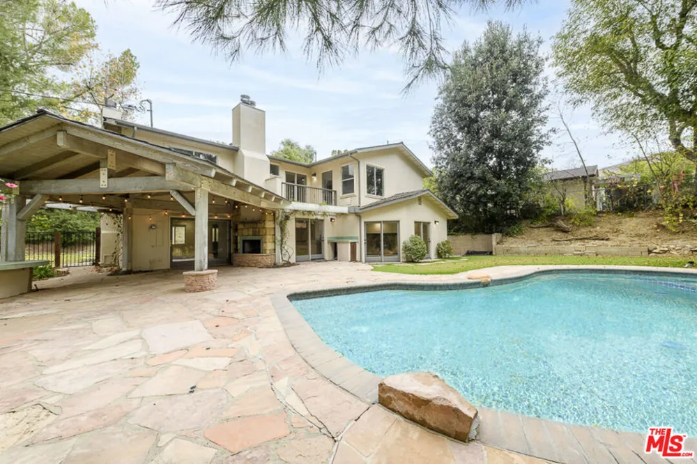 26038 Trana Circle Calabasas, CA 91302