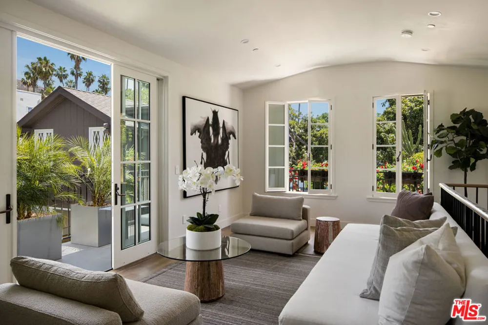1635 Genesee Avenue Los Angeles, CA 90046