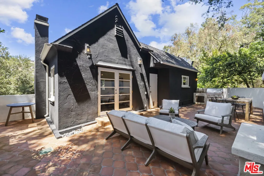 8316 Maple Drive Los Angeles, CA 90046