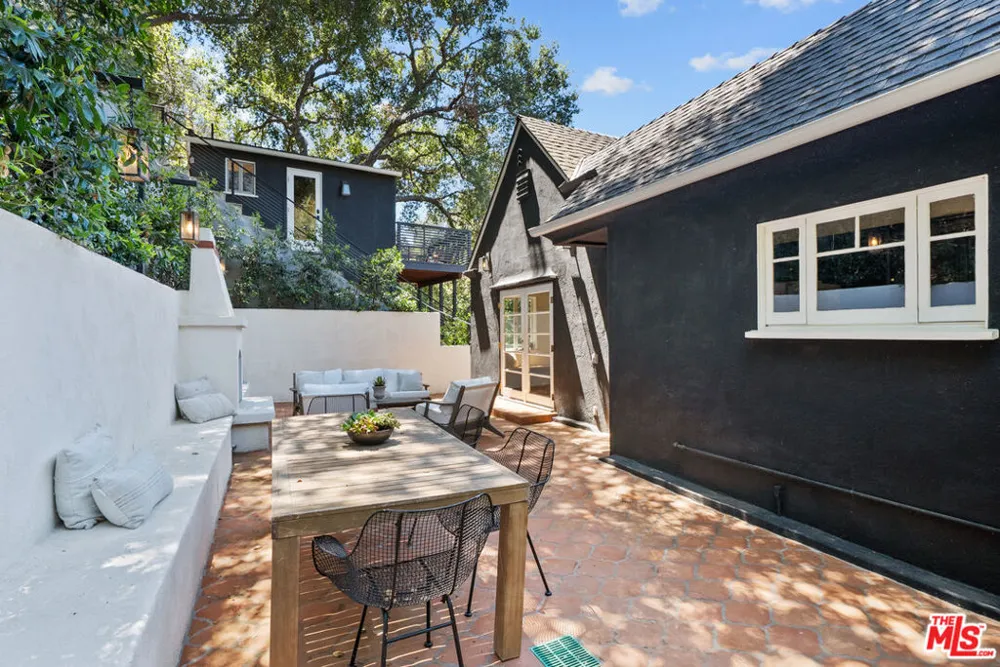 8316 Maple Drive Los Angeles, CA 90046