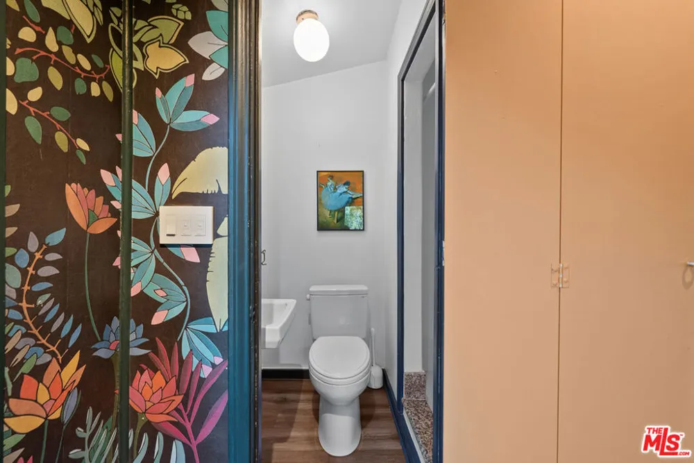 8316 Maple Drive Los Angeles, CA 90046