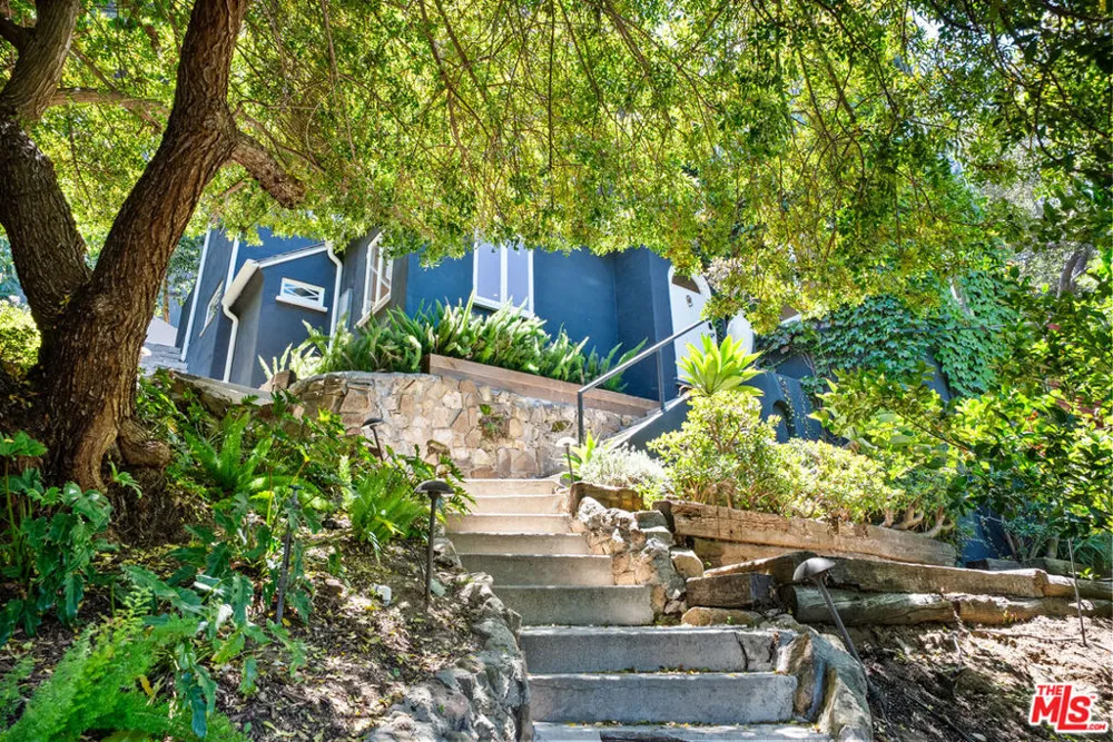 8316 Maple Drive Los Angeles, CA 90046