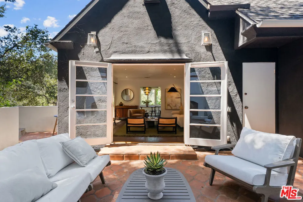 8316 Maple Drive Los Angeles, CA 90046