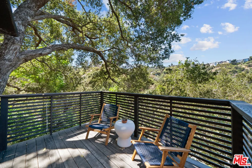 8316 Maple Drive Los Angeles, CA 90046