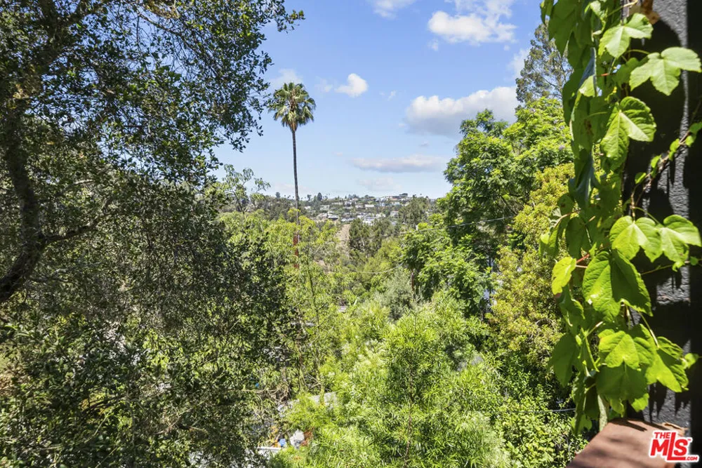 8316 Maple Drive Los Angeles, CA 90046