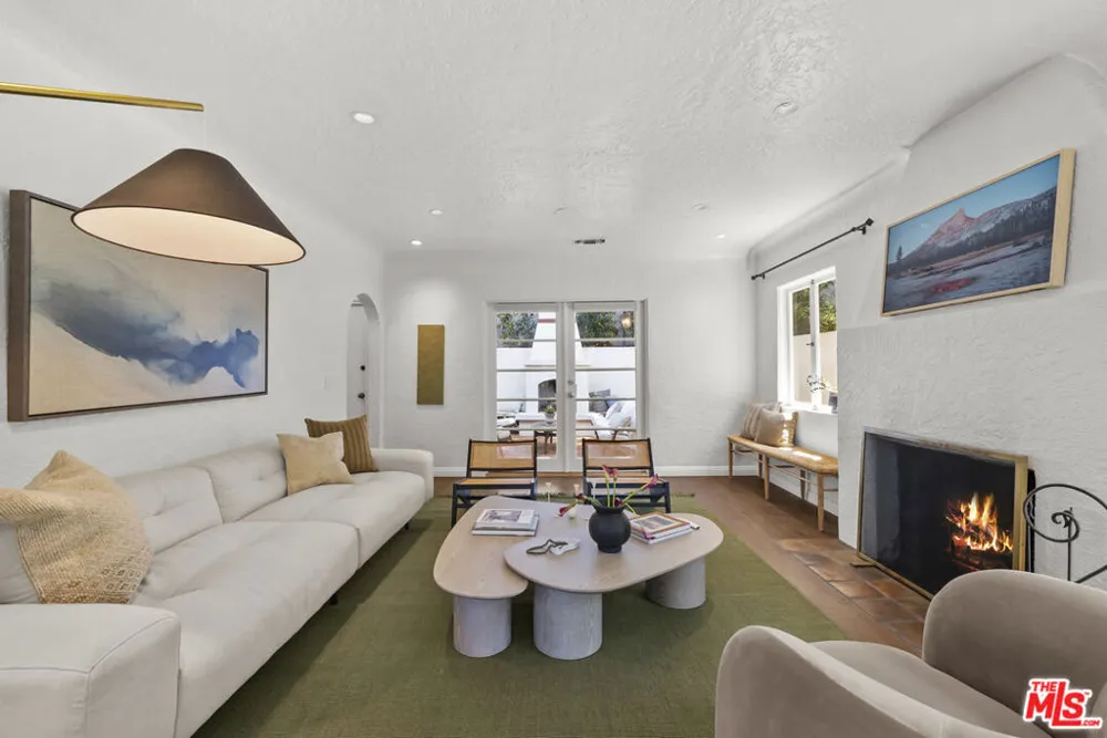 8316 Maple Drive Los Angeles, CA 90046