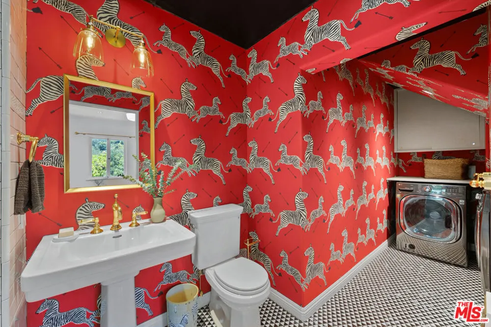 8316 Maple Drive Los Angeles, CA 90046