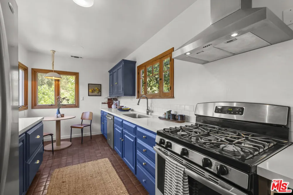8316 Maple Drive Los Angeles, CA 90046