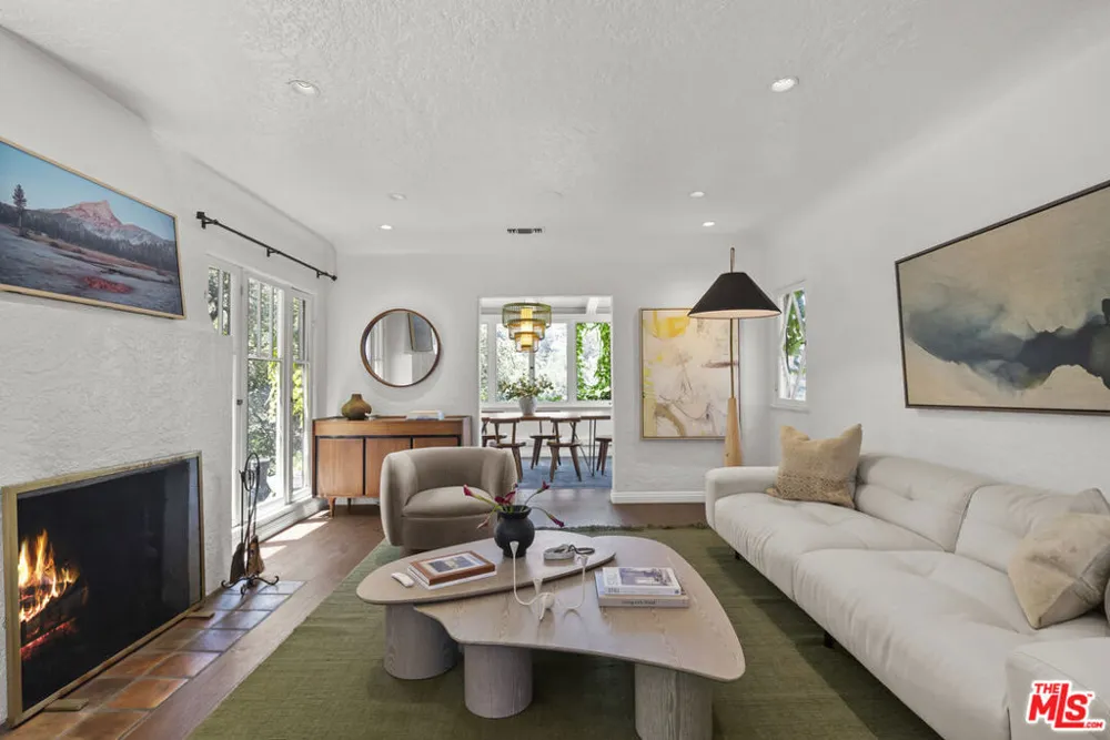 8316 Maple Drive Los Angeles, CA 90046