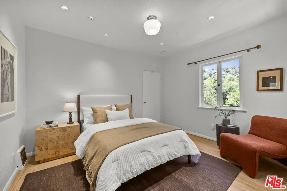 8316 Maple Drive Los Angeles, CA 90046