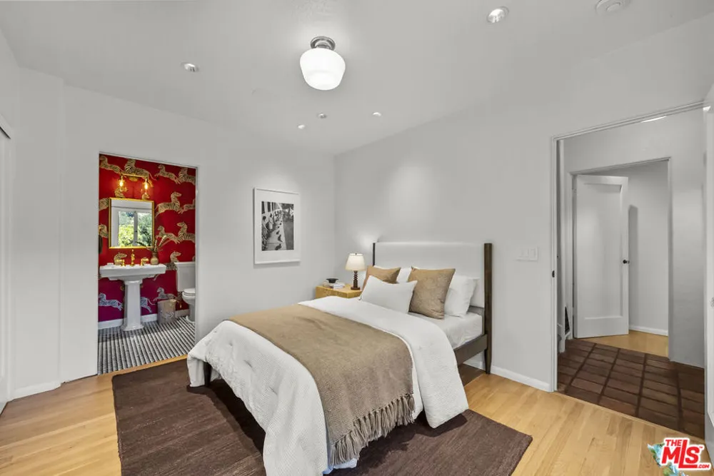 8316 Maple Drive Los Angeles, CA 90046