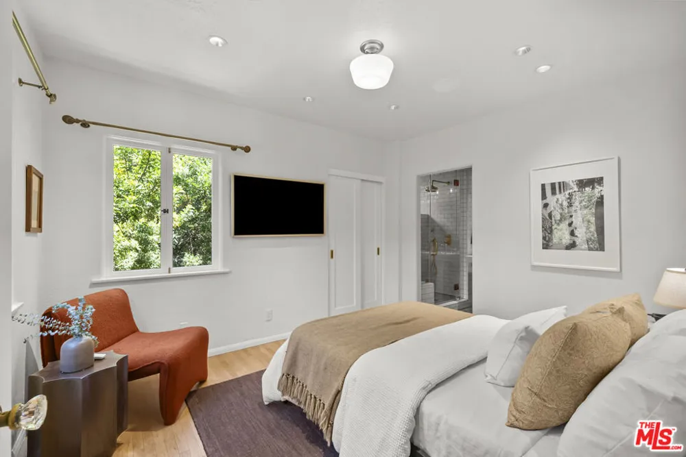 8316 Maple Drive Los Angeles, CA 90046
