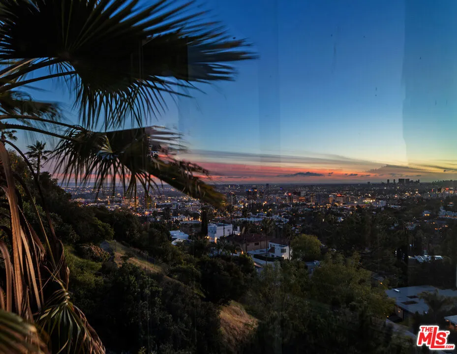 5690 Hill Oak Drive Los Angeles, CA 90068
