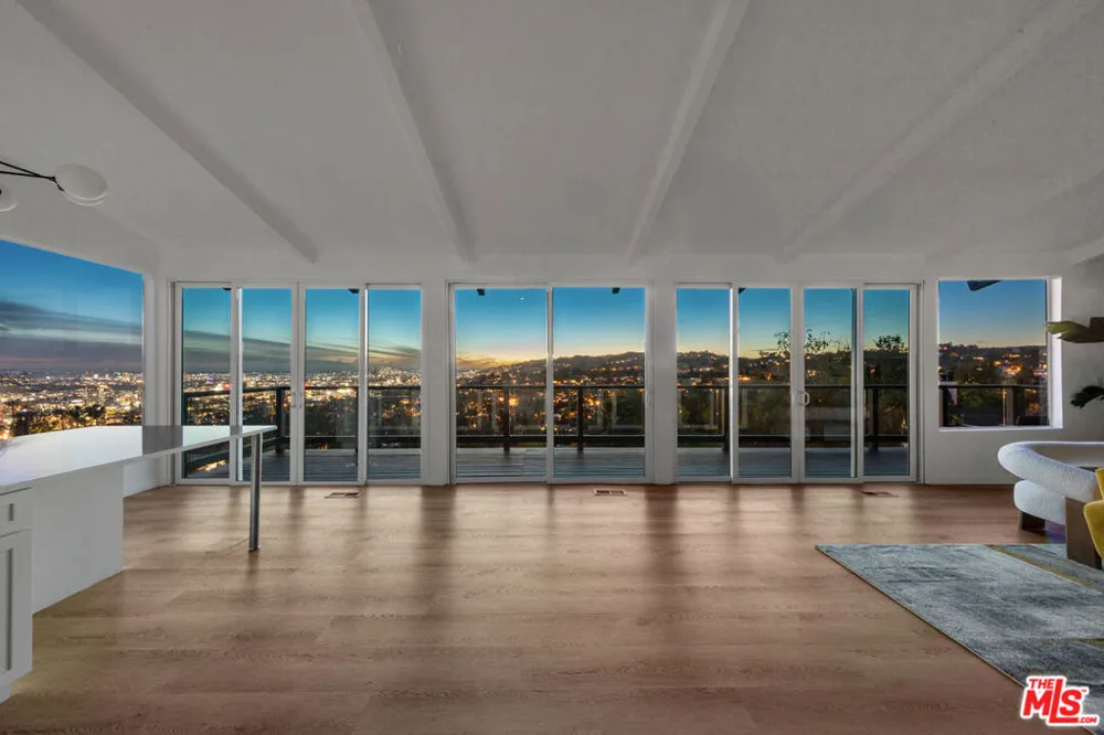 5690 Hill Oak Drive Los Angeles, CA 90068