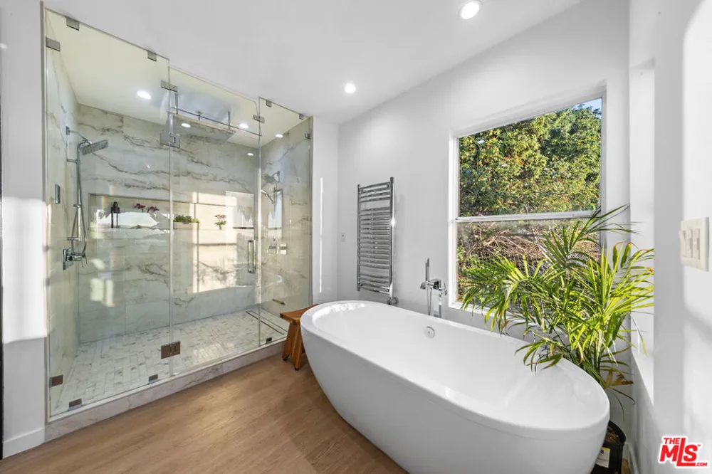 5690 Hill Oak Drive Los Angeles, CA 90068