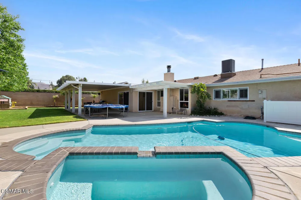 3339 Bryan Avenue Simi Valley, CA 93063