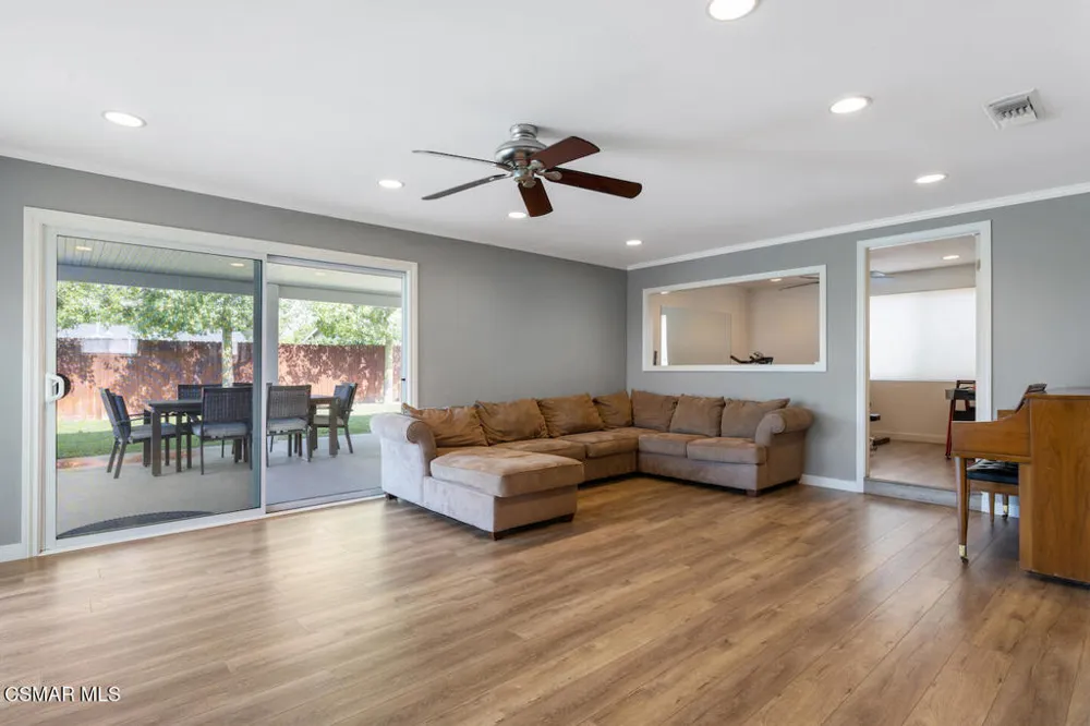 3339 Bryan Avenue Simi Valley, CA 93063