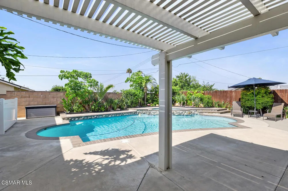 3339 Bryan Avenue Simi Valley, CA 93063