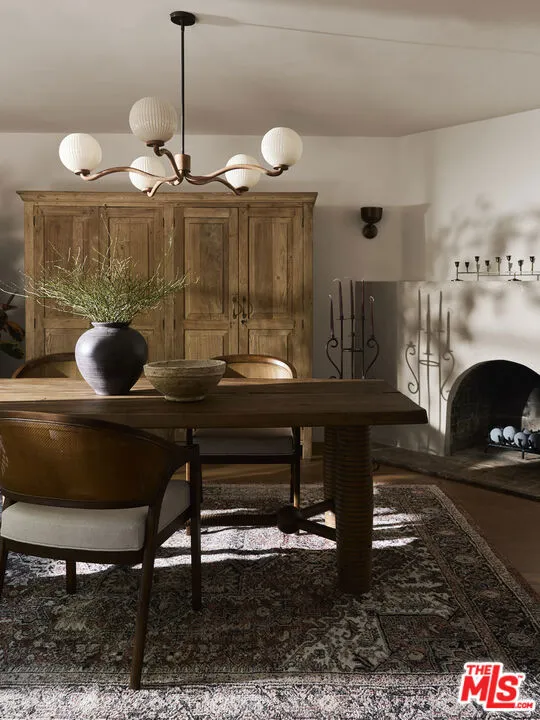 8334 Kirkwood Drive Los Angeles, CA 90046