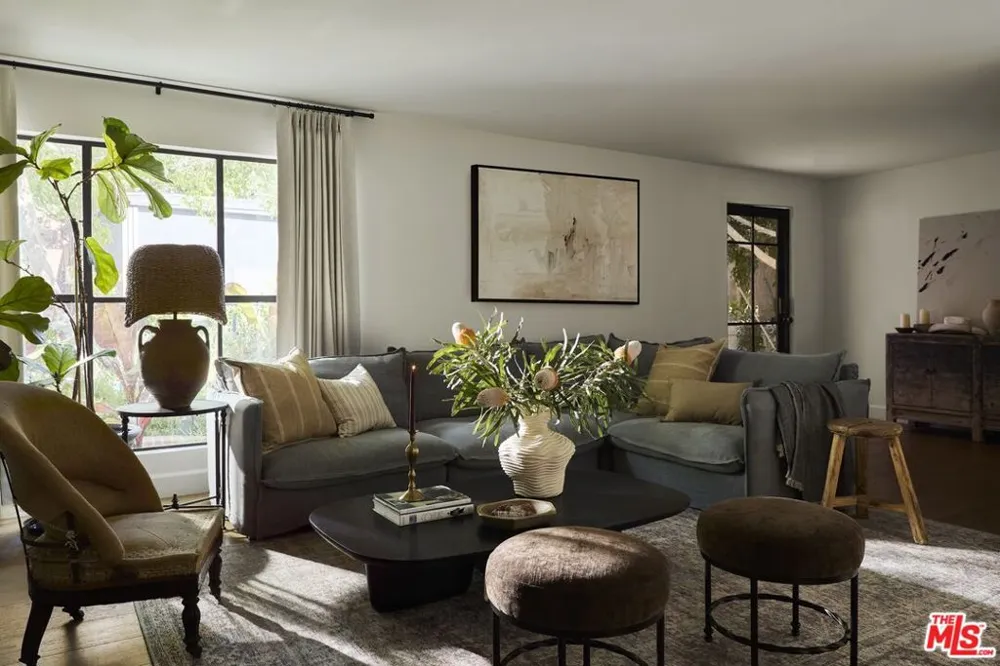 8334 Kirkwood Drive Los Angeles, CA 90046