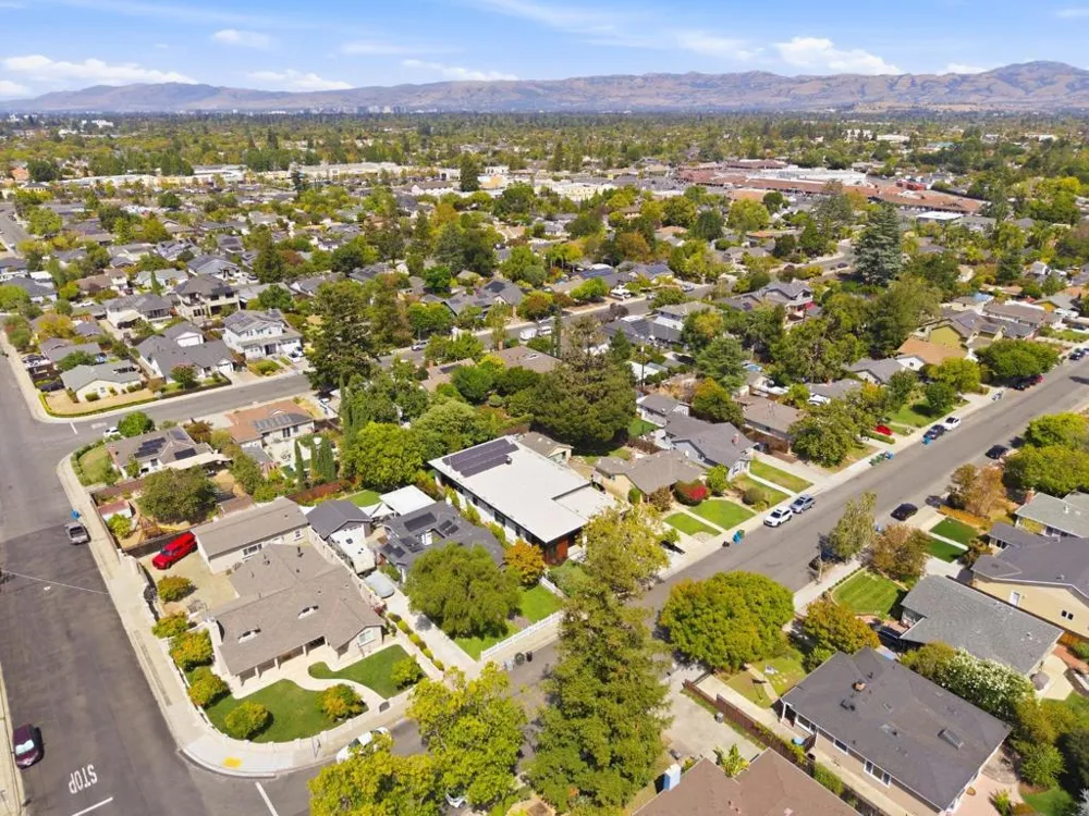 15219 Herring Avenue San Jose, CA 95124