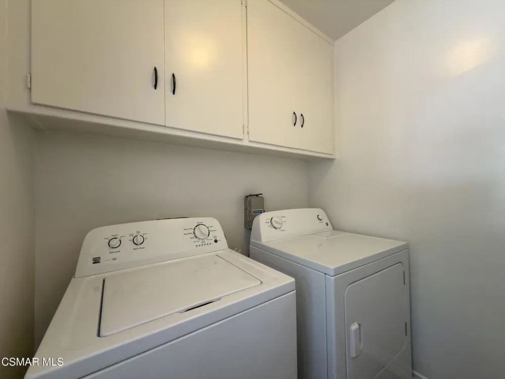 3932 Mayfield Avenue Glendale, CA 91214